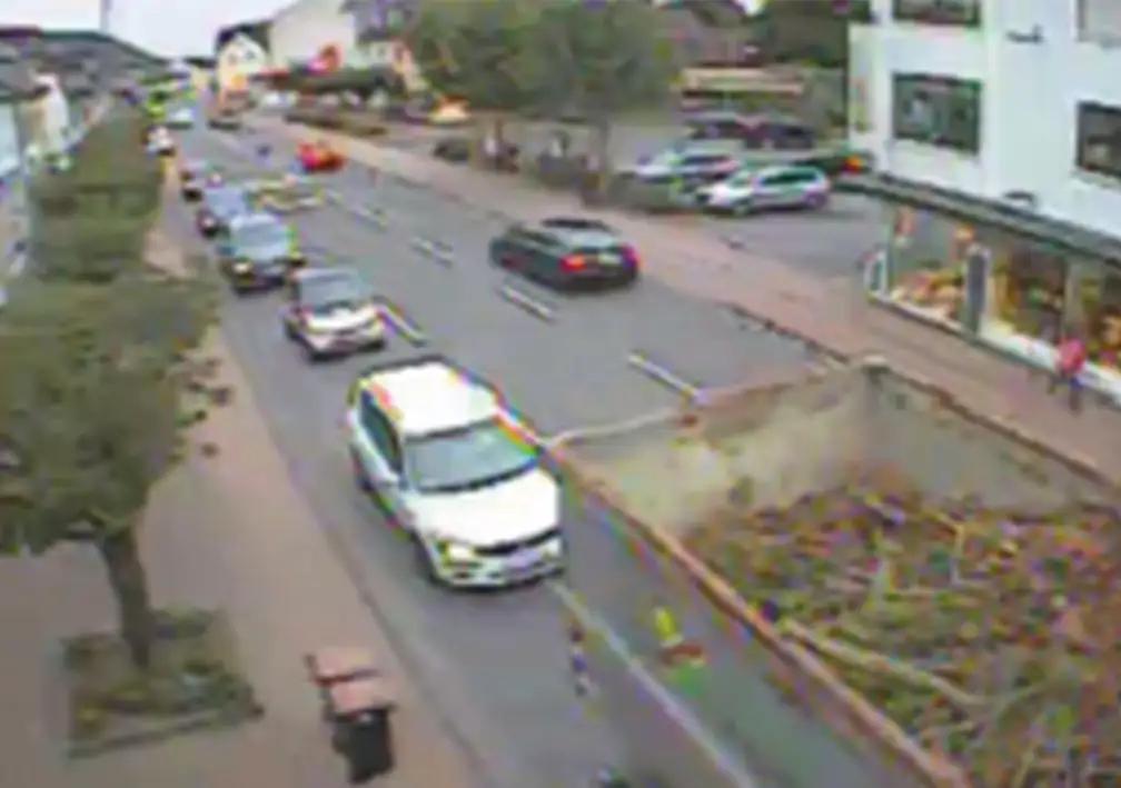 Video screenshot highlights the city center north Northbound congestion during peak hours.